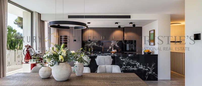 Modern Mediterranean villa in Palmanova near the beach — photo 3