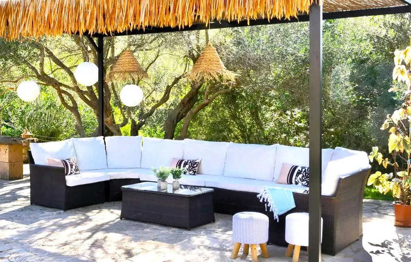 Exclusive finca with ETV rental license, guest apartments and XL pool in Portocolom — photo 9