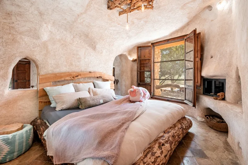 Artist Villa – An Extraordinary Sanctuary for Creativity, Privacy and Refined Living — photo 10