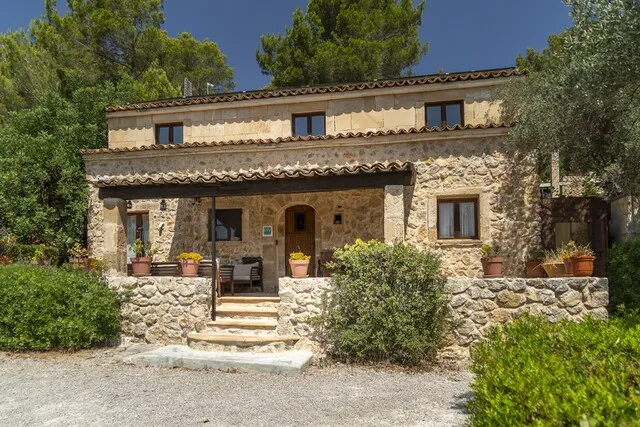 Unique estate featuring sea views and three independent homes for sale in Pollença, North Mallorca — photo 2