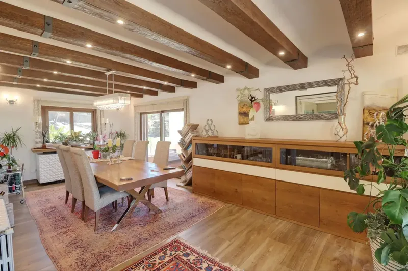 Welcome to this impressive estate in Calvià, Mallorca, offering an unparalleled living experience with its extensive plot of 17.24 — photo 8
