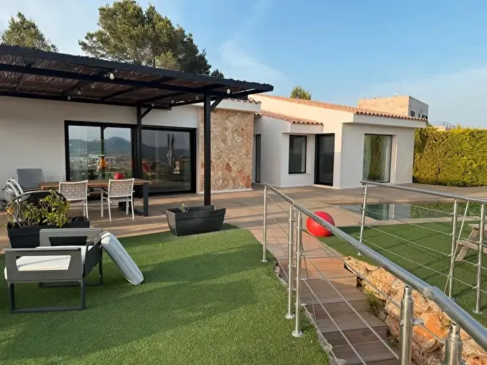 Casa de 3 habitaciones en venta en Manacor Centre, Manacor — photo 1