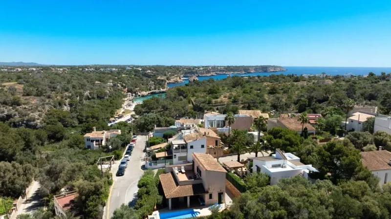 Chalet with pool and ETV in Cala Llombards – short walk to the sea — photo 4