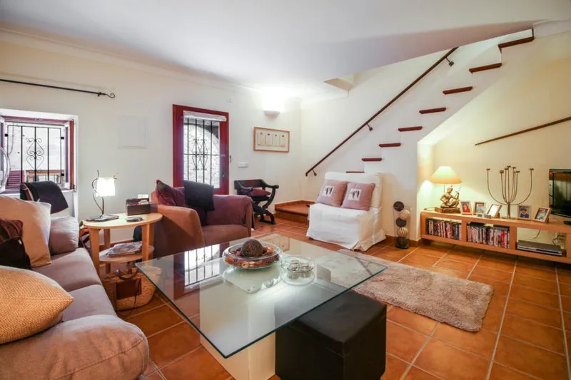 EXCLUSIVE LISTING.- Renovated stone facade town house near the famous Calvario steps — photo 10