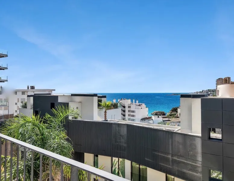 Designer apartment in Cala Mayor with private pool, partial sea views & close to the beach — photo 9