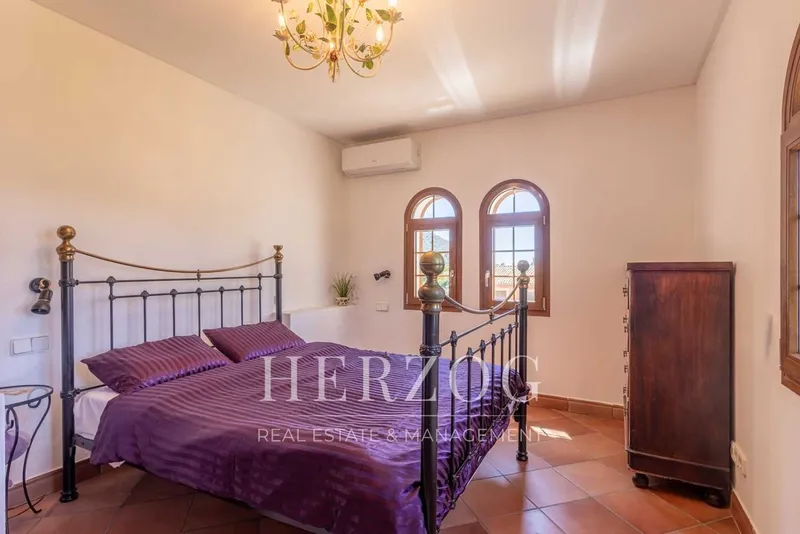 Mediterranean villa in Andratx with mountain views and idyllic garden — photo 12