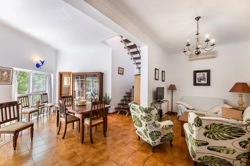 Discover the charm of the most authentic Mallorca in this beautiful home located in Pina, a quiet and characterful environment, ideal for — photo 5