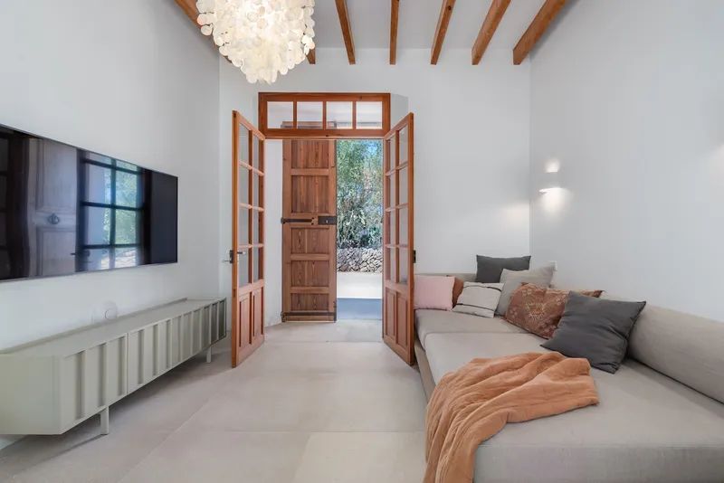 Design village house with guest apartment and finca charm in Ses Salines — photo 12