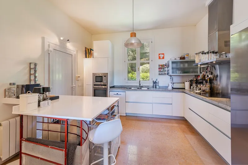 Quiet location country property for sale in Valldemossa with many special features and easily maintained gardens — photo 12