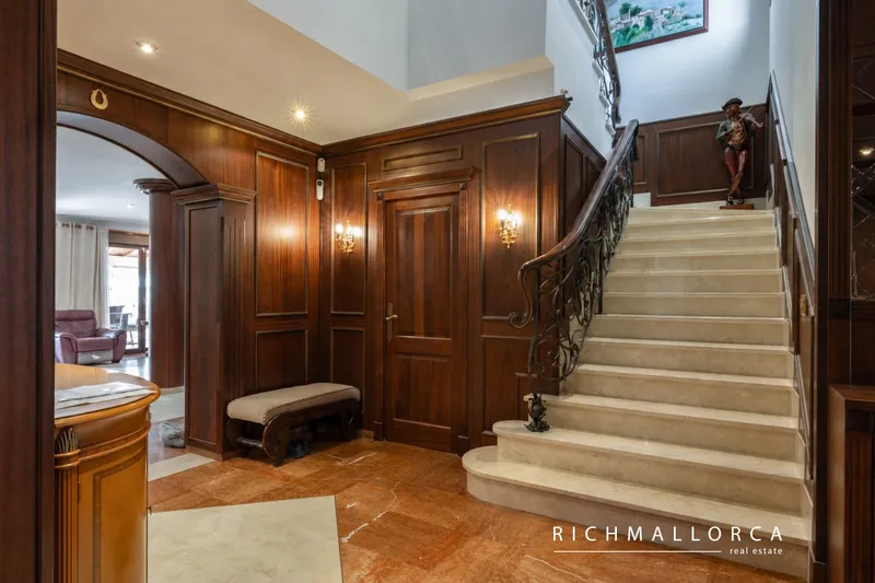 Exclusive family home with garden and pool in central El Toro, near Port Adriano — photo 6