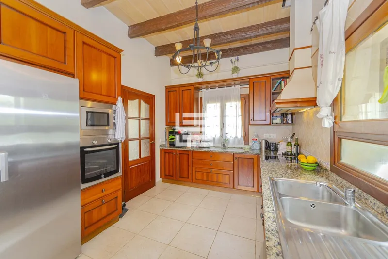 Elegant villa with sea views and private pool for sale in Bonaire, Alcúdia — photo 8