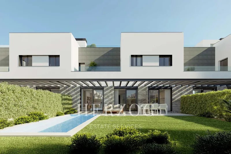 Exclusive terraced house in the south of Mallorca by the sea with pool – contemporary design — photo 1