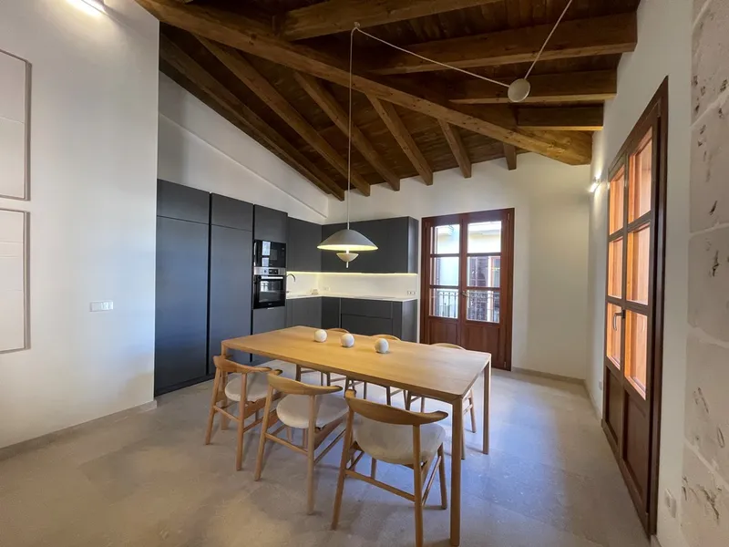 Ultra-luxury penthouse with private terrace, elevator, and parking. 3 bedrooms, 3 bathrooms. — photo 4