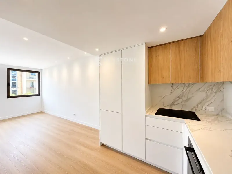 Discover this exclusive new-build apartment in the prestigious S’Escorxador area — photo 3