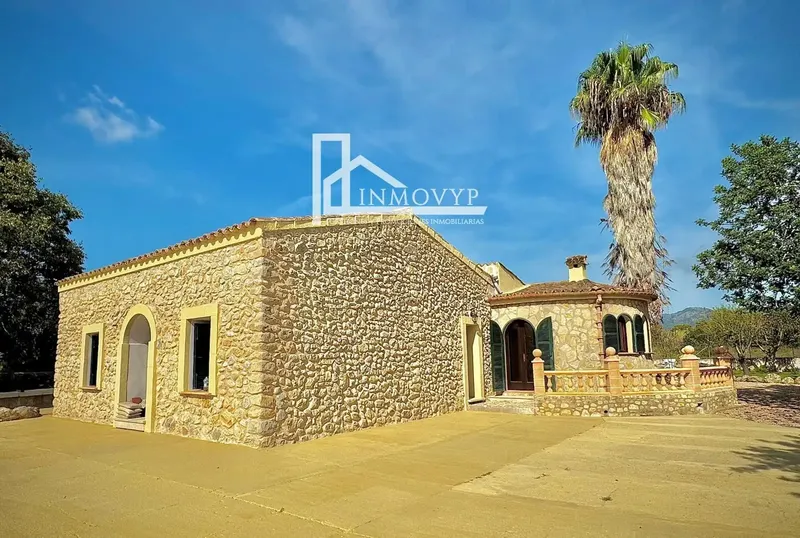 Charming rustic estate for sale in Búger, Mallorca, located in a very pleasant natural environment, ideal for those seeking tranquility — photo 3
