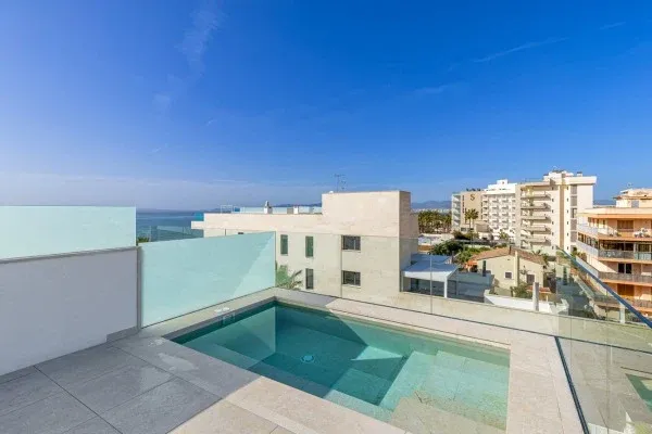 New-build penthouse with fantastic roof terrace including pool — photo 1