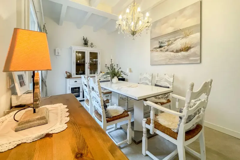 This exceptional late 18th-century village house is located in one of the most coveted spots in the old town of Artà — photo 4