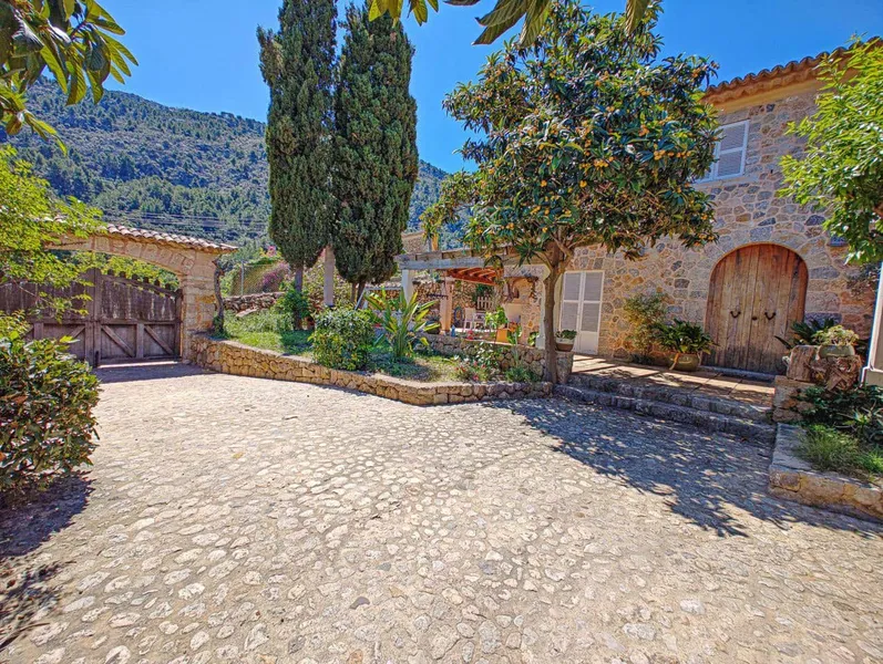 Finca/Country House for rent in Sóller, Mallorca — photo 1