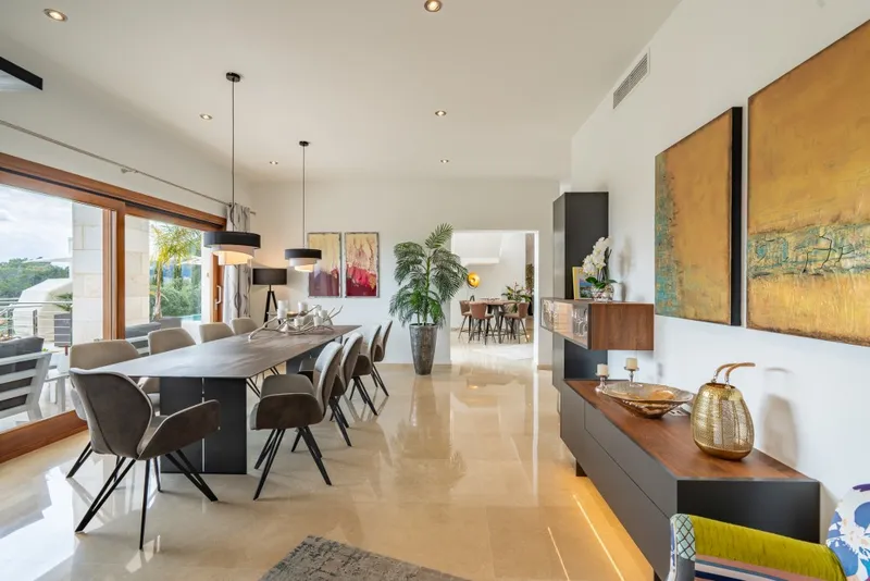 Exclusive 6-Bedroom Luxury Villa with Sea Views, Golf Frontage & Rental Licence in Pollensa — photo 11