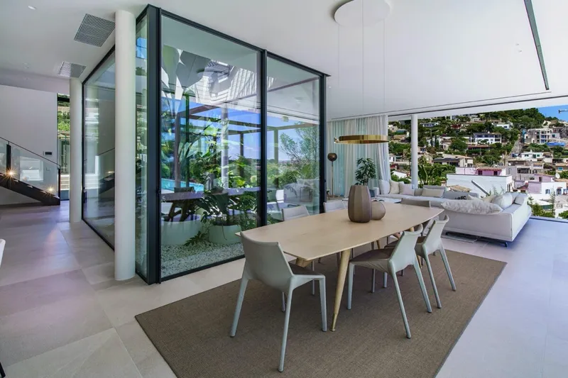 Exquisite villa with stunning mountain views near Palma — photo 8