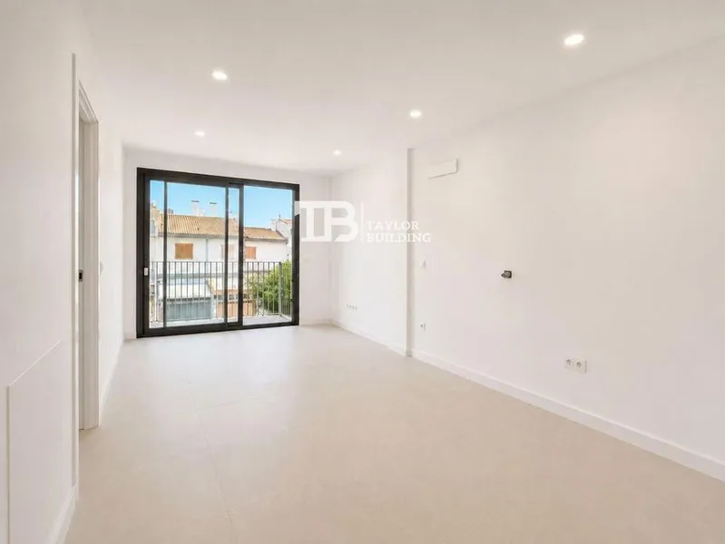 Flat / apartment in Calle Ca'n Ferrer, Son Ferrer, Calvià — photo 1