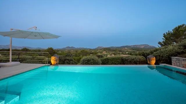 Exclusive luxury villa with sea views for sale in Pollensa, North Mallorca — photo 5