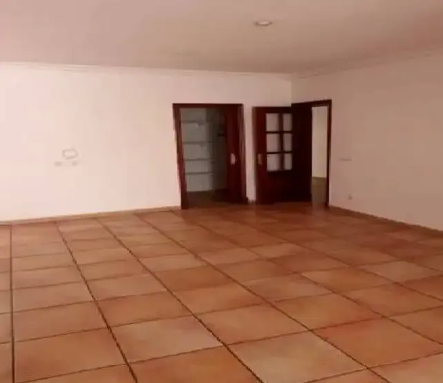 Spacious ground floor of 130 m² built located in a quiet estate in charming Portocolom, one of the most emblematic and — photo 4