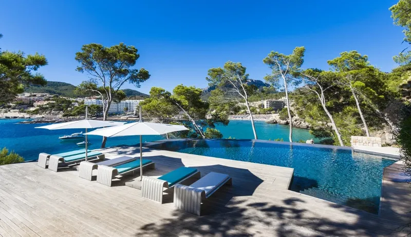 Mallorca Next Properties - Magnificent villa on the seafront — photo 4