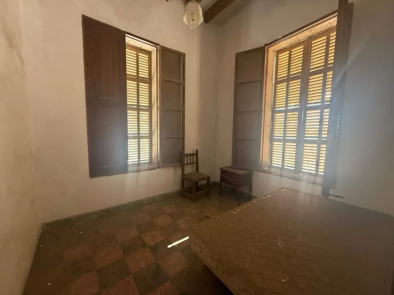 Renovation project: 374m² townhouse with 5 bedrooms for sale — photo 2