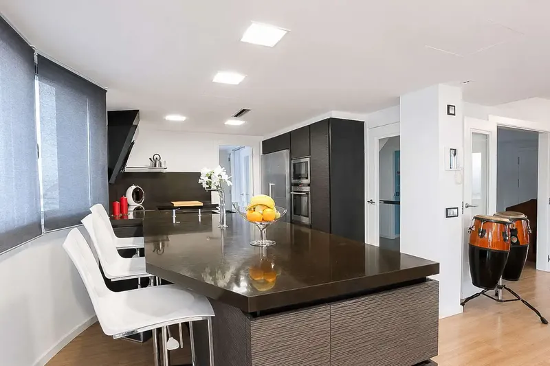 In a highly sought-after location in Can Pastilla, just steps from the sea, two identical semi-detached houses are for sale, each for €1,600,000, both — photo 10