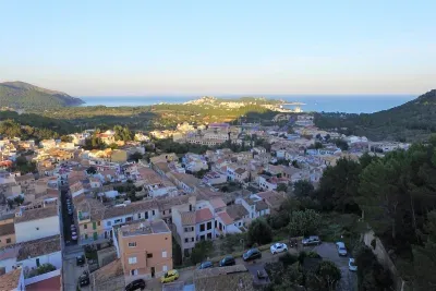 Plot with sea views in Capdepera — photo 1