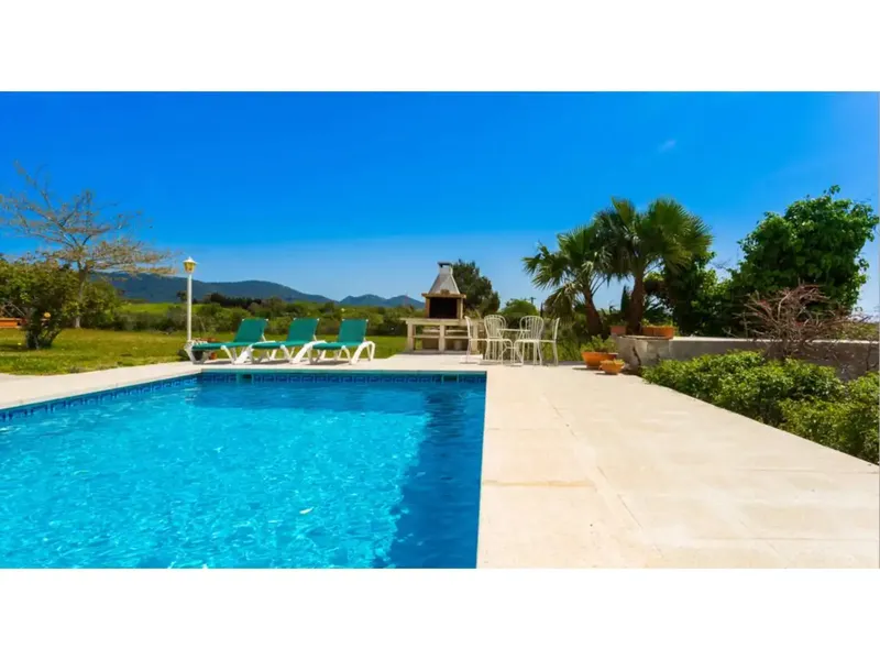 6-bedroom chalet with large garden and pool — photo 5