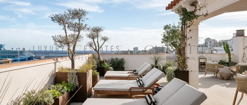 Luxurious penthouse in Palma with spectacular roof terrace on the Paseo Marítimo — photo 4