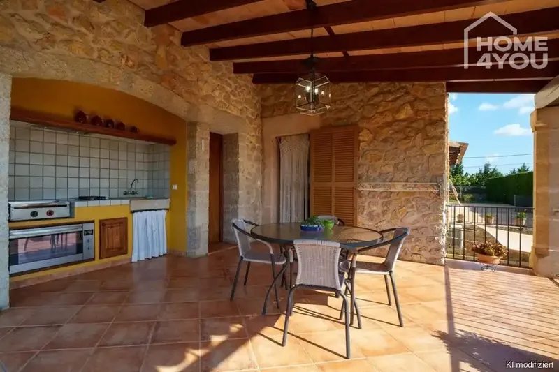 Mallorcan villa with patio, saltwater pool and Tramuntana views — photo 11