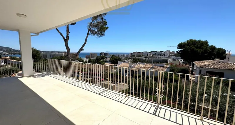 Modernised villa in Palmanova with pool and sea views for sale — photo 9