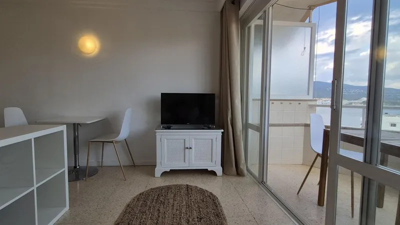 Palmanova. For Rent - Studio Apartment With Sea Views — photo 7