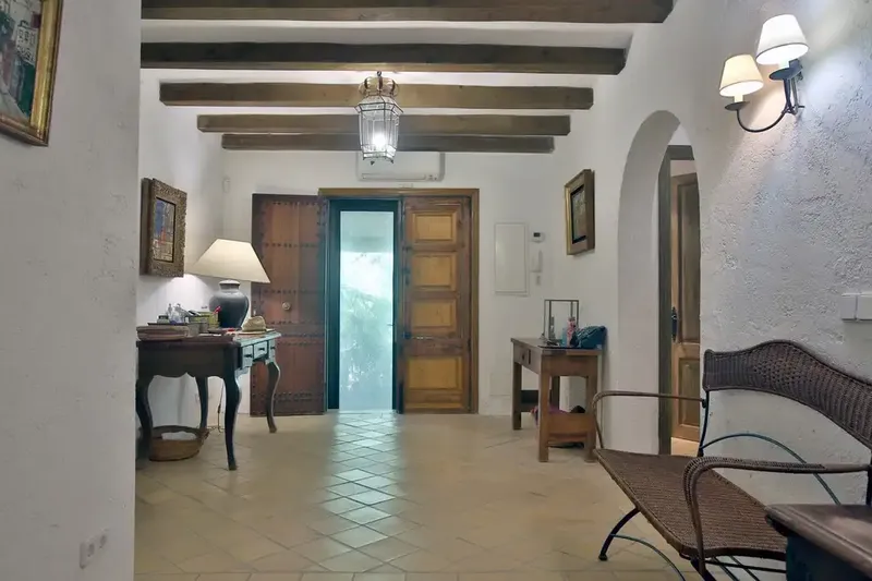 A Timeless Mediterranean Retreat — photo 10