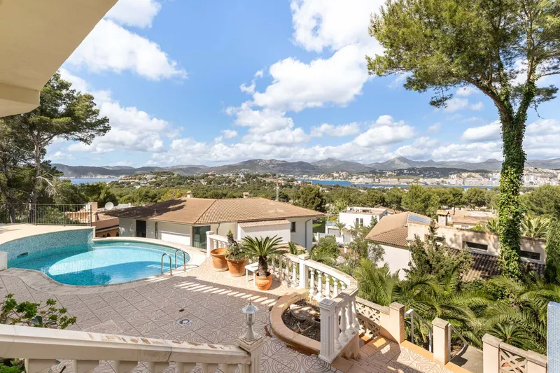 Villa with Sea Views in Santa Ponsa — photo 2