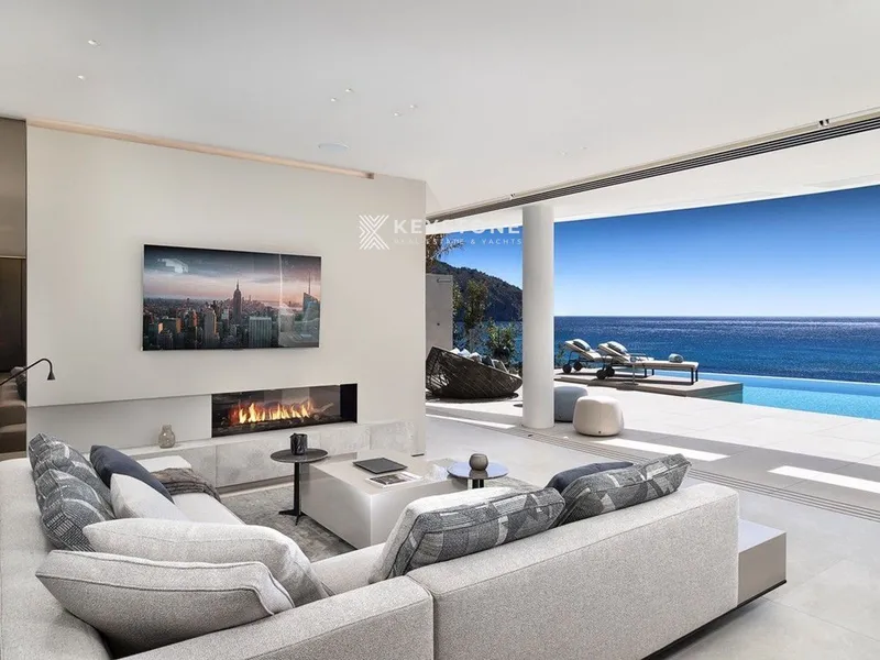 Villa — photo 9