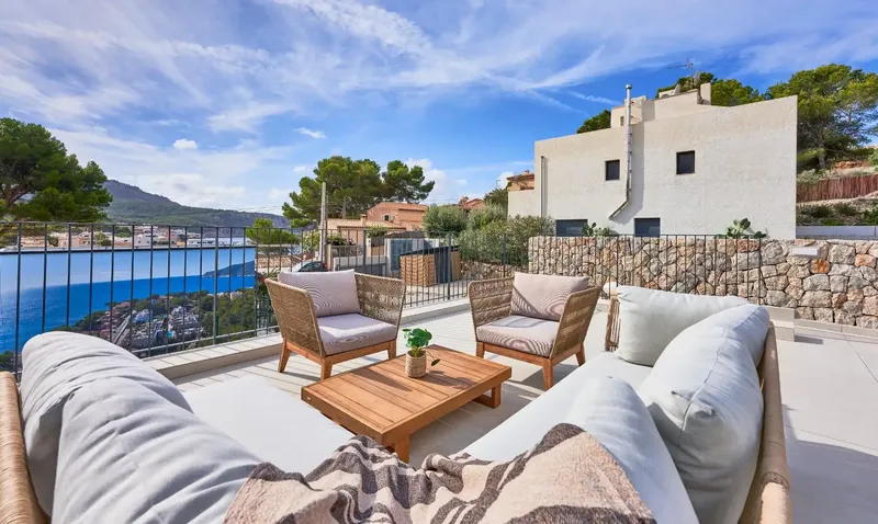 Only 2 homes left. Exclusive new build project of 20 apartments in Sant Elm. — photo 1