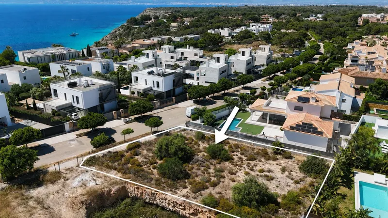 Urban plot in Puig de Ros 757m2 — photo 1