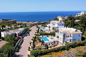 Single-family house on the hill of Santa Ponsa for rent — photo 1