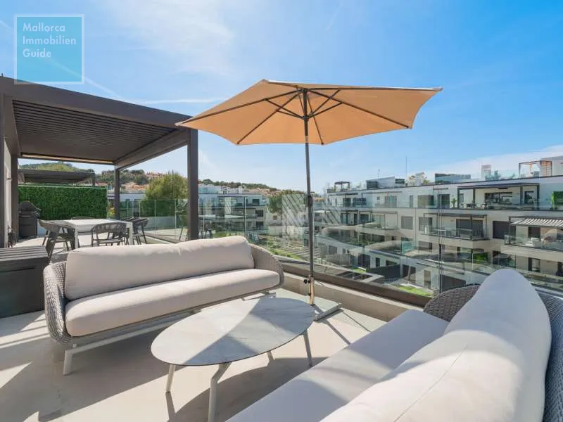 Santa Ponsa, luxurious penthouse with private rooftop pool — photo 12