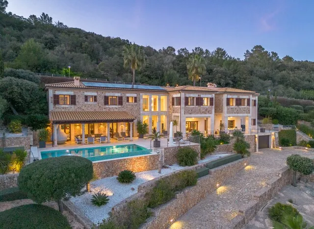 Luxury villa with rental license for sale in Pollensa, north Mallorca — photo 2
