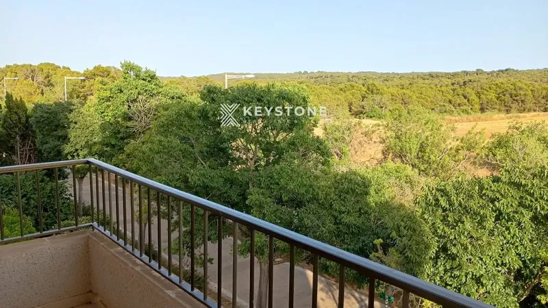 Bright 3-bedroom, 1-bathroom home in Son Ferrer, Calvià, ideal for those seeking light, tranquility and — photo 2