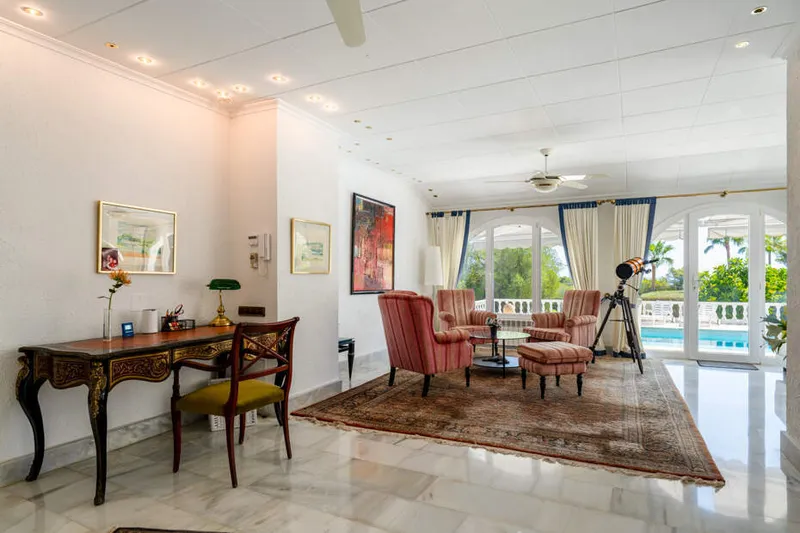 250m² Villa mit 5 Zimmern, Pool und Meerblick zu kaufen — photo 6
