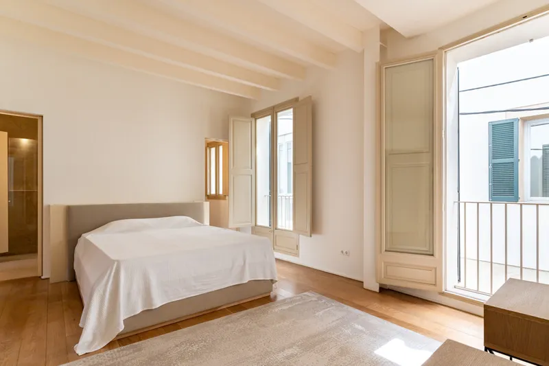 Luxury Apartment with Terrace in Palma's Old Town — photo 3