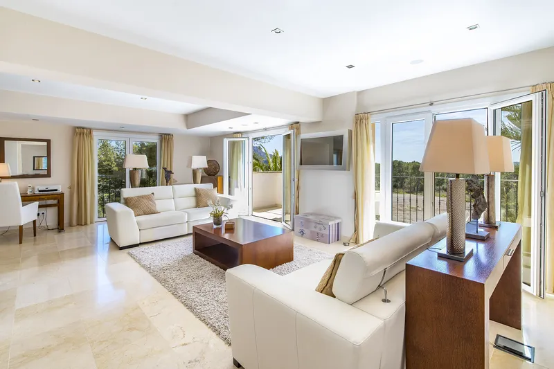 Port Andratx: Spacious villa with 4 bedrooms, pool and panoramic views for sale — photo 2