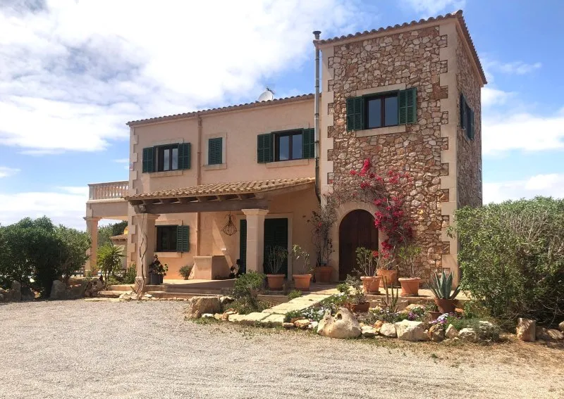 Rustic Finca 4 bedrooms + 1 exterior, from s'Alqueria Blanca to Mondragó — photo 4