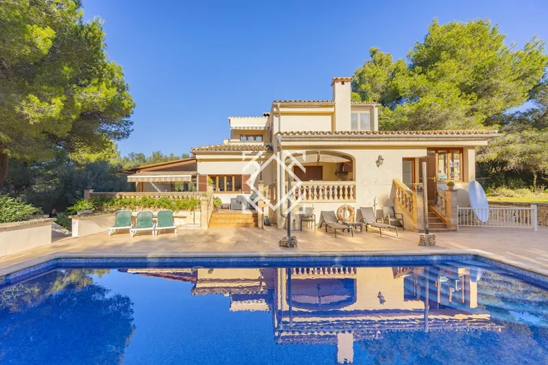 Charming rustic estate with private pool in Alcanada, Alcudia, Mallorca — photo 5
